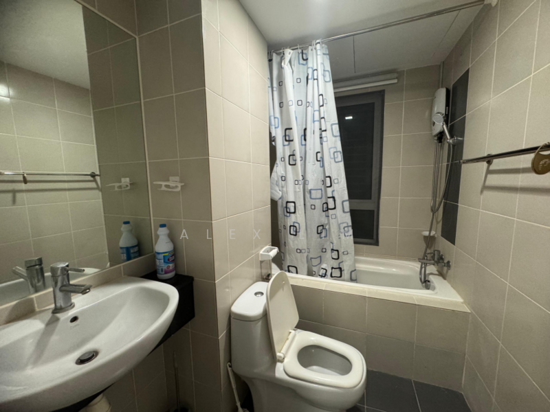 Condominium for Rent at The Peak Residences - Alex Lim - Bathroom - PropertyGuru.com.my