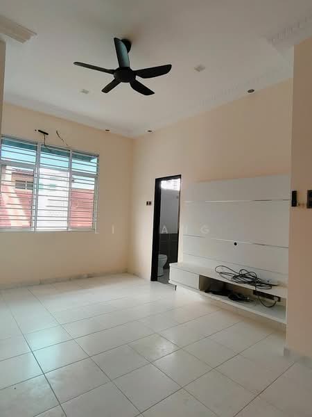 Taman Nyaman Indah untuk Untuk Dijual - RM 695,000, Mac 2026 - Living Room - PropertyGuru.com.my