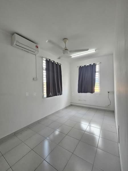 Taman Scientex Kulai 2 untuk Untuk Disewa - RM 2,000 /bulan, Mac 2026 - Interior - PropertyGuru.com.my