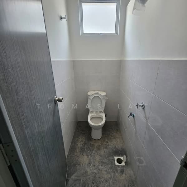 Factory for Rent in Ayer Keroh (Melaka) - Thomas Lam - Bathroom - PropertyGuru.com.my