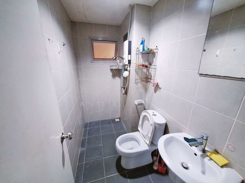 Kondominium untuk Disewa di The Peak Residences - Alex Lim - Bathroom - PropertyGuru.com.my