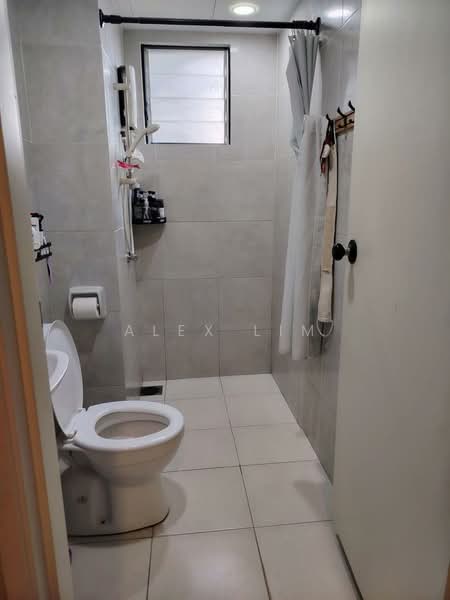 Kondominium untuk Disewa di TRI PINNACLE - Alex Lim - Bathroom - PropertyGuru.com.my