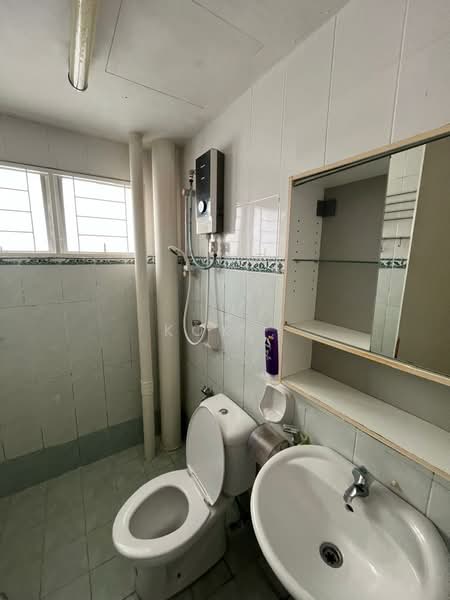Widuri Impian untuk Untuk Disewa - RM 1,400 /bulan, Mac 2026 - Bathroom - PropertyGuru.com.my