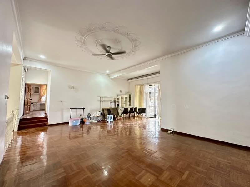 Bungalow for Sale in Taman Taynton View (Cheras) - Michelle Siow - Living Room - PropertyGuru.com.my