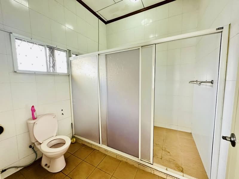Bungalow for Sale in Taman Taynton View (Cheras) - Michelle Siow - Bathroom - PropertyGuru.com.my