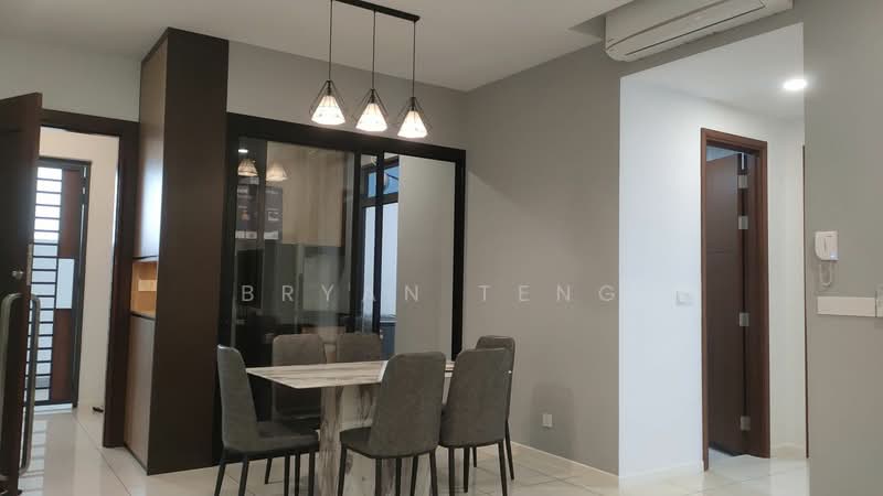 Condominium for Rent at Queens Residences Q1 @ Queens Waterfront - Bryan Teng - Dining Room - PropertyGuru.com.my