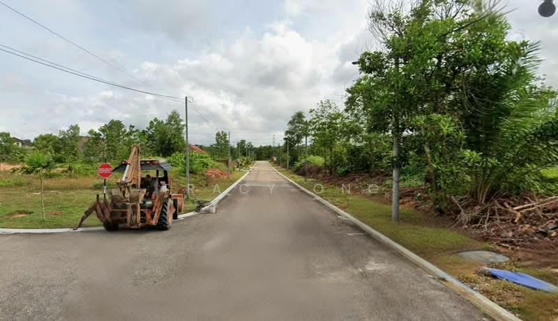 Bungalow Land in Nasa City - 1