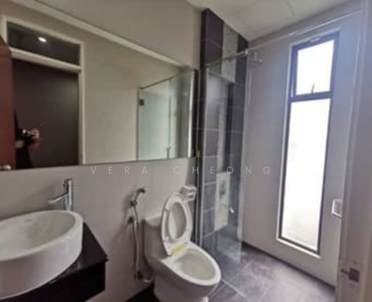 2-storey Terraced House for Rent in East Ledang (Iskandar Puteri (Nusajaya)) - Vera Cheong - Bathroom - PropertyGuru.com.my