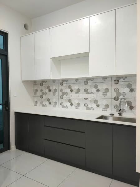 Condominium for Rent at Queens Residences Q2 @ Queens Waterfront - Bryan Teng - Kitchen - PropertyGuru.com.my