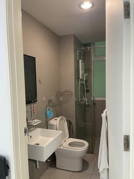 Ferringhi Residence 2 untuk Untuk Disewa - RM 2,200 /bulan, Mac 2026 - Bathroom - PropertyGuru.com.my