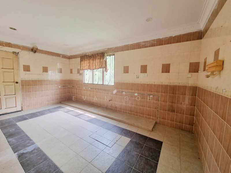 Semi-Detached House for Sale in Bandar Bukit Puchong 2 (Puchong) - Evan Goh - Kitchen - PropertyGuru.com.my