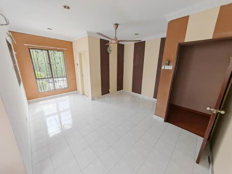 Semi-Detached House for Sale in Bandar Bukit Puchong 2 (Puchong) - Evan Goh - Living Room - PropertyGuru.com.my