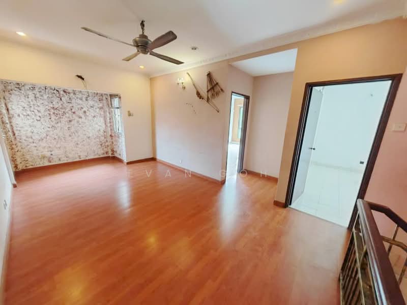 Semi-Detached House for Sale in Bandar Bukit Puchong 2 (Puchong) - Evan Goh - Living Room - PropertyGuru.com.my