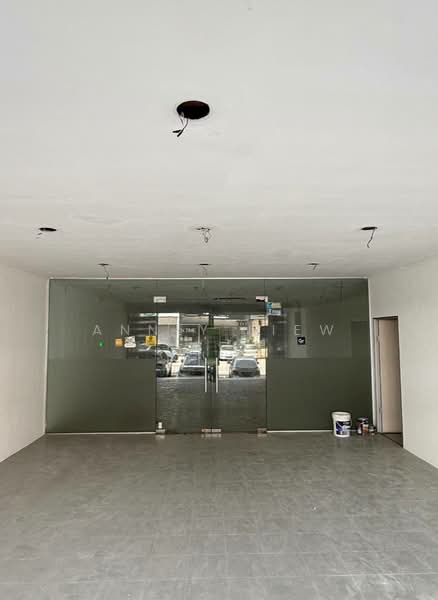 Taman Molek untuk Untuk Disewa - RM 7,000 /bulan, Apr 2026 - Entrance - PropertyGuru.com.my