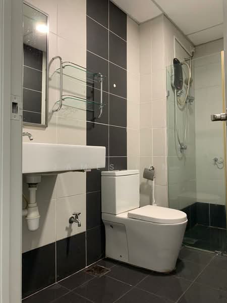Centrestage Designer Suite untuk Untuk Disewa - RM 1,199 /bulan, Mac 2026 - Bathroom - PropertyGuru.com.my