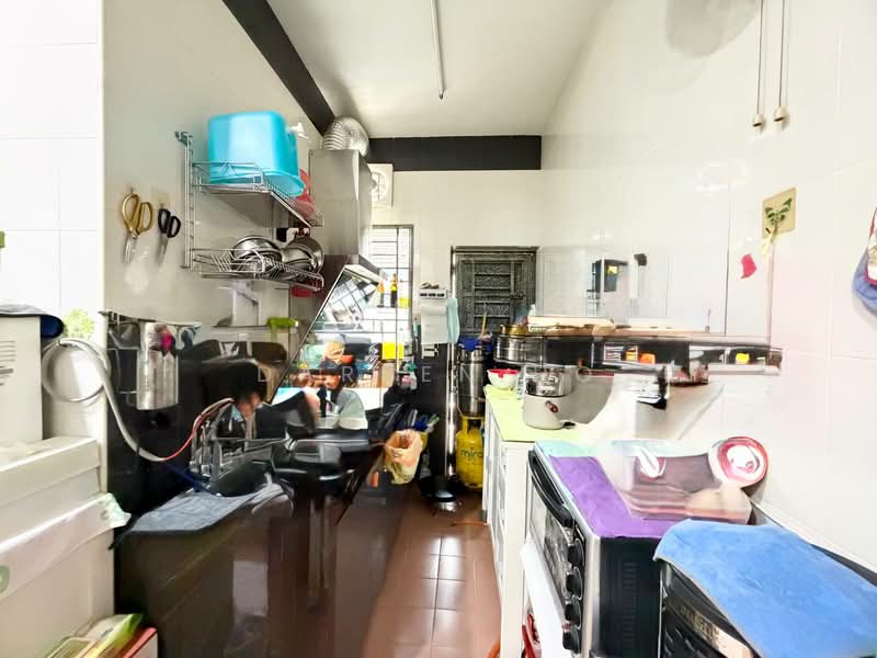 1-storey Terraced House for Sale in Austin Crest (Johor Bahru) - Darren Ho - Kitchen - PropertyGuru.com.my