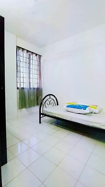 Untuk Disewa - Kingfisher Series