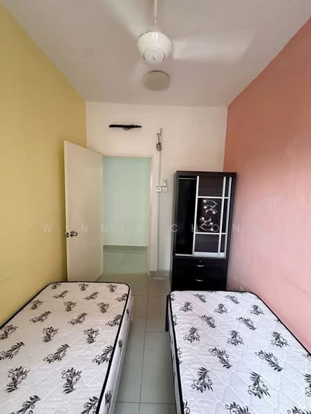 Apartment for Sale at Putra Suria Residence - Winnie Chong - Bedroom - PropertyGuru.com.my