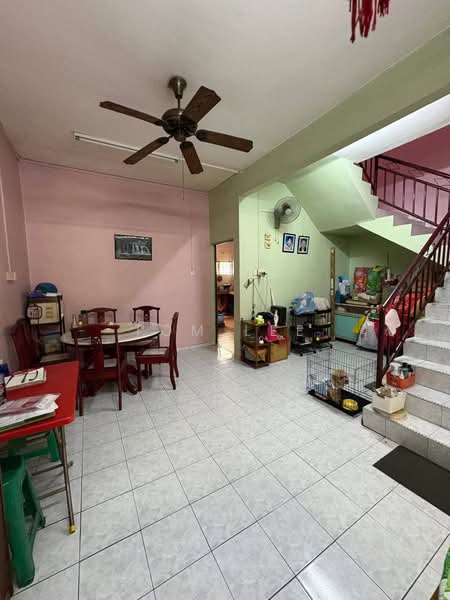 2-storey Terraced House for Sale in Kampung Rantau Panjang (Kapar) - Tom Lee - Dining Room - PropertyGuru.com.my