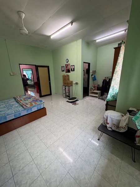 2-storey Terraced House for Sale in Kampung Rantau Panjang (Kapar) - Tom Lee - PropertyGuru.com.my