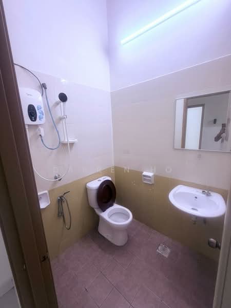 1-storey Terraced House for Rent in Skudai (Johor) - Darren Ho - Bathroom - PropertyGuru.com.my