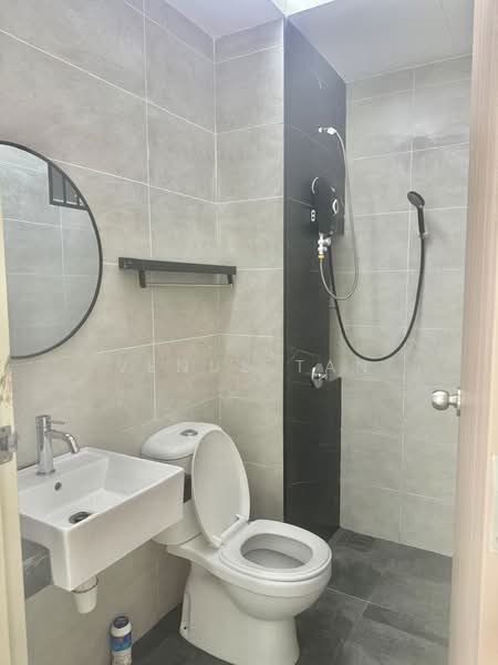 Condominium for Rent at QuayWest Residence - Venus Tan - Bathroom - PropertyGuru.com.my