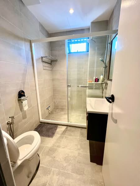 3 storey terrace corner @ Tanjung Bungah Hillside untuk Untuk Dijual - RM 3,180,000, Mac 2026 - Bathroom - PropertyGuru.com.my