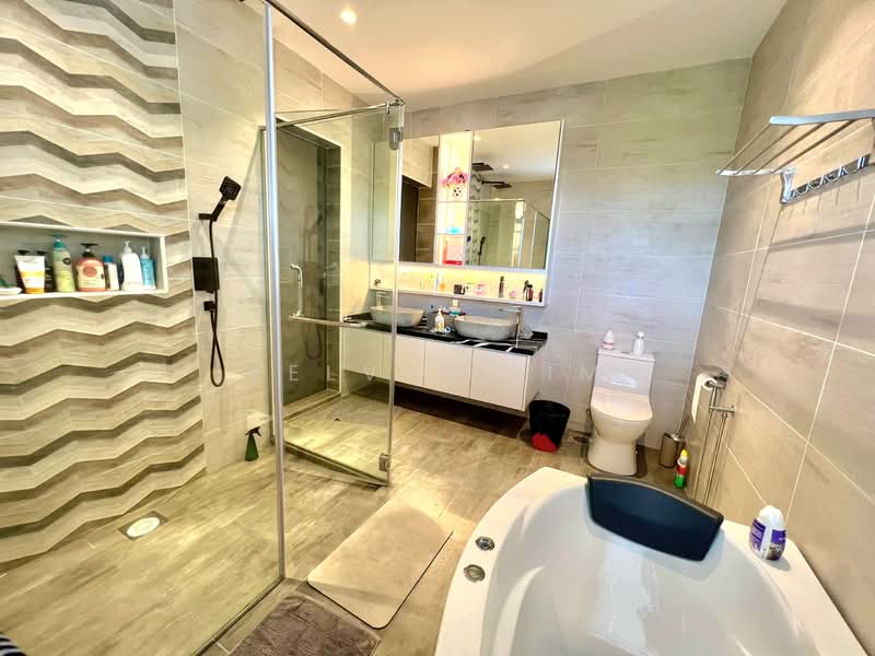 3 storey terrace corner @ Tanjung Bungah Hillside untuk Untuk Dijual - RM 3,180,000, Mac 2026 - Bathroom - PropertyGuru.com.my