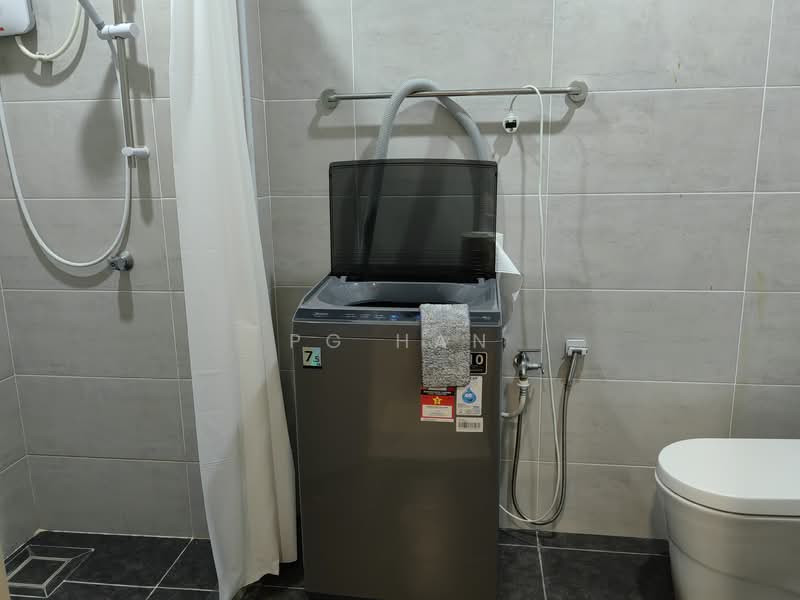 B11 Parkland Residence untuk Untuk Disewa - RM 1,500 /bulan, Mac 2026 - Bathroom - PropertyGuru.com.my