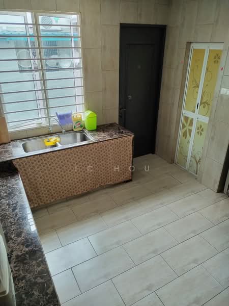 Tiara East untuk Untuk Dijual - RM 500,000, Mac 2026 - Kitchen - PropertyGuru.com.my