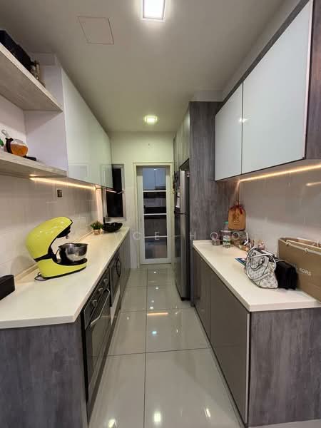 Condominium for Rent at The Wharf Residence - Joyce Hoo - Kitchen - PropertyGuru.com.my