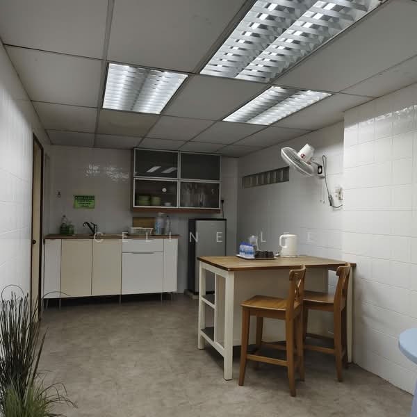 Shop / Office for Sale in Mont Kiara (Kuala Lumpur) - Celine Lee - Kitchen - PropertyGuru.com.my
