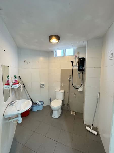 Service Residence for Rent at Tebrau City Residences - Vivian Ho - Bathroom - PropertyGuru.com.my