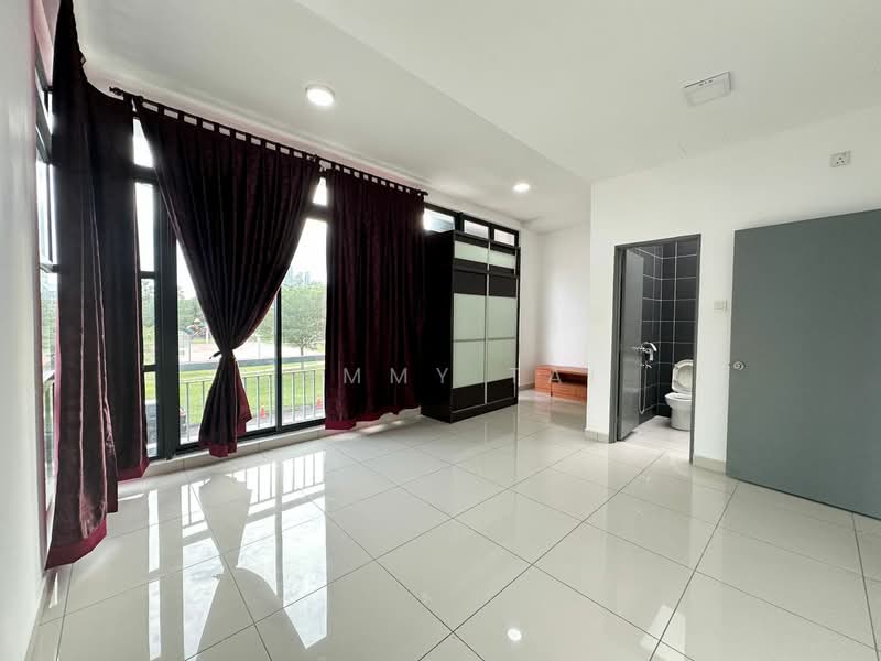Cluster House for Sale in Taman Mutiara Mas (Skudai) - Tommy Tai - Bedroom - PropertyGuru.com.my