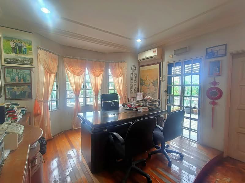 Semi-Detached House for Sale in Bandar Baru Sri Petaling (Sri Petaling) - Hetha Chan - Study - PropertyGuru.com.my