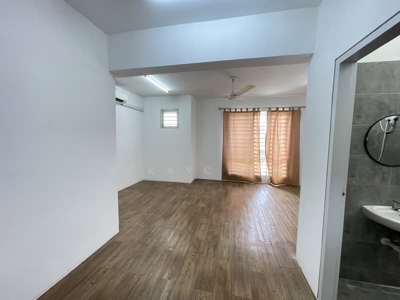 Rumah Teres 2 Tingkat untuk Disewa di Dengkil (Selangor) - MckayC TEH - Interior - PropertyGuru.com.my