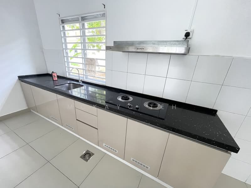 Rumah Teres 2 Tingkat untuk Disewa di Dengkil (Selangor) - MckayC TEH - Kitchen - PropertyGuru.com.my