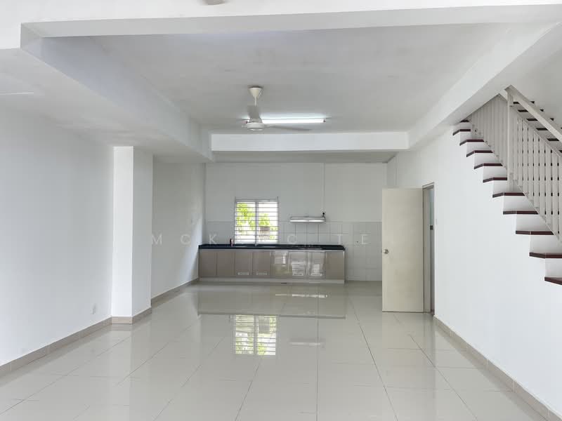Rumah Teres 2 Tingkat untuk Disewa di Dengkil (Selangor) - MckayC TEH - Kitchen - PropertyGuru.com.my