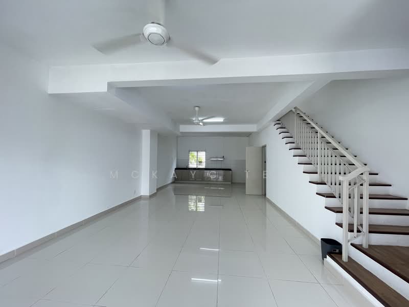 Rumah Teres 2 Tingkat untuk Disewa di Dengkil (Selangor) - MckayC TEH - Interior - PropertyGuru.com.my