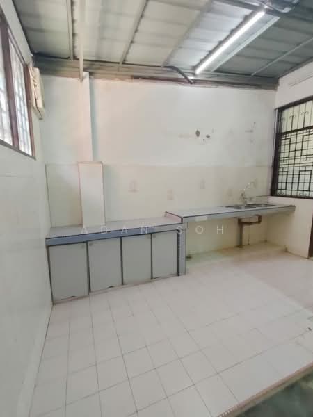 Taman Bukit Maluri untuk Untuk Dijual - RM 1,050,000, Mac 2026 - Kitchen - PropertyGuru.com.my