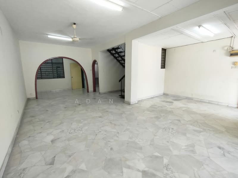 Taman Bukit Maluri untuk Untuk Dijual - RM 1,050,000, Mac 2026 - Living Room - PropertyGuru.com.my