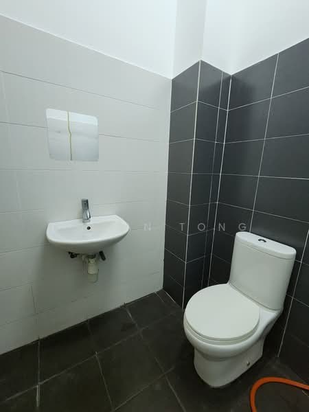 2-storey Terraced House for Sale in Puchong (Selangor) - Julian Tong - Bathroom - PropertyGuru.com.my