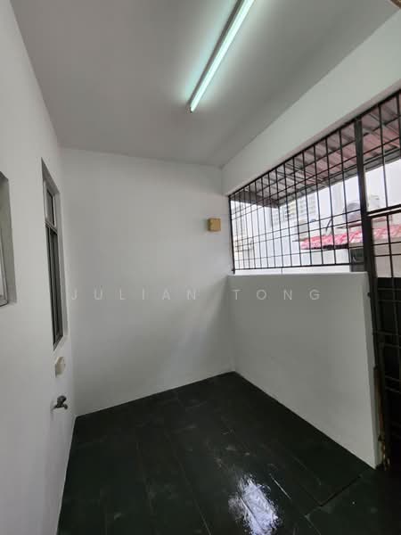 2-storey Terraced House for Sale in Puchong (Selangor) - Julian Tong - Balcony - PropertyGuru.com.my