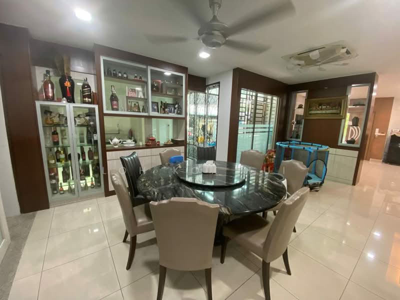 Taman Sutera Utama untuk Untuk Dijual - RM 2,050,000, Mac 2026 - Dining Room - PropertyGuru.com.my