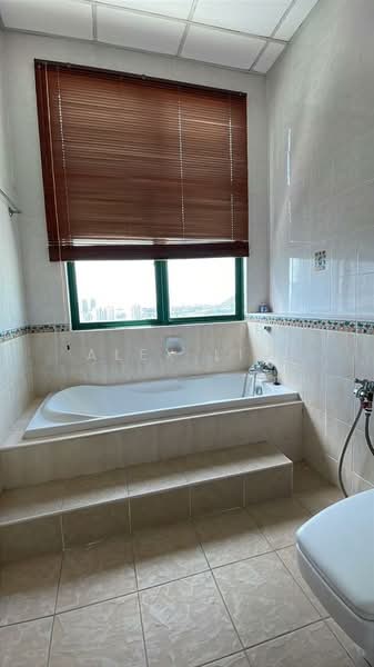 Condominium for Rent at Tanjung Park Condominium - Alex Lim - Bathroom - PropertyGuru.com.my