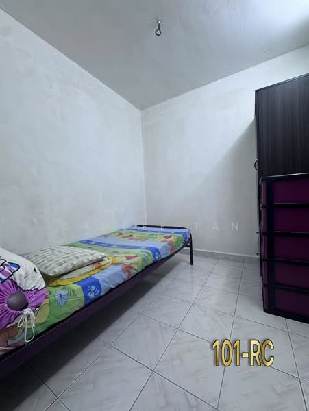 2-storey Terraced House for Rent in Taman Pandamaran Jaya (Pelabuhan Klang) - Candee Tan - Bedroom - PropertyGuru.com.my