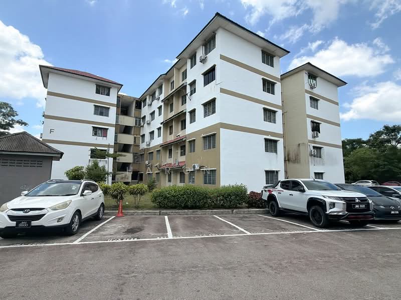 Rumah Pangsa Permas Jaya untuk Untuk Dijual - RM 220,000, Mac 2026 - Exterior - PropertyGuru.com.my