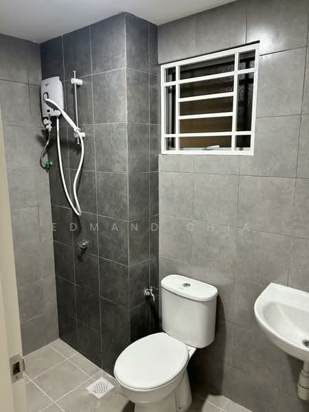 Residensi Sateria untuk Untuk Disewa - RM 1,600 /bulan, Mac 2026 - Bathroom - PropertyGuru.com.my