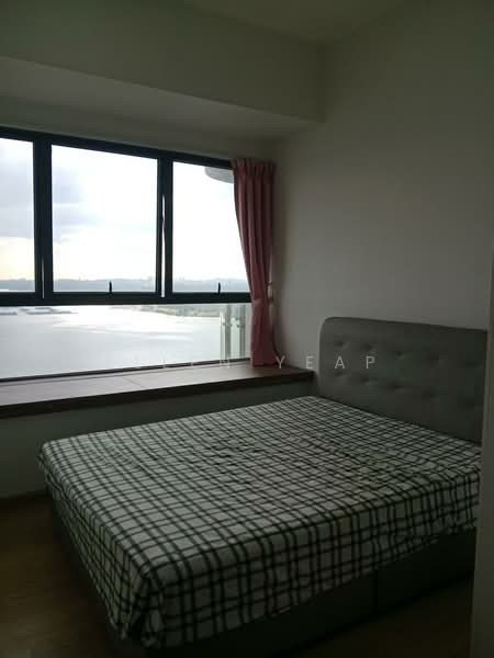 Condominium for Rent at Bay Laurel @ Country Garden Danga Bay - Ellen Yeap - Bedroom - PropertyGuru.com.my
