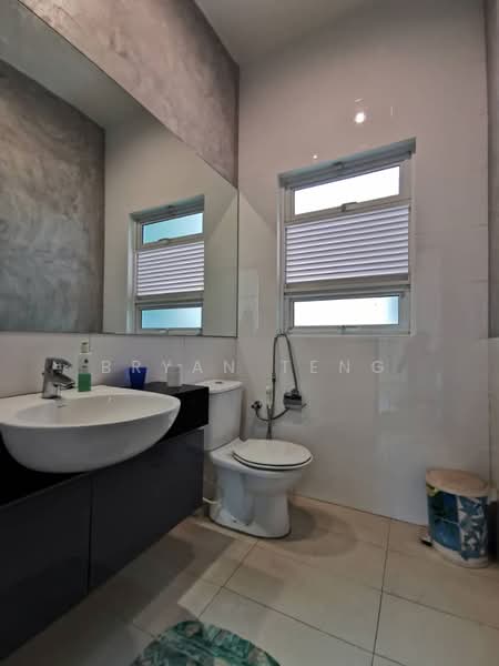 3 STOREY BUNGALOW SALE AT MINDEN HEIGHTS VERY GOOD CONDITION WITH RENOVATED WORTH BUY untuk Untuk Dijual - RM 3,600,000, Mac 2026 - Bathroom - PropertyGuru.com.my